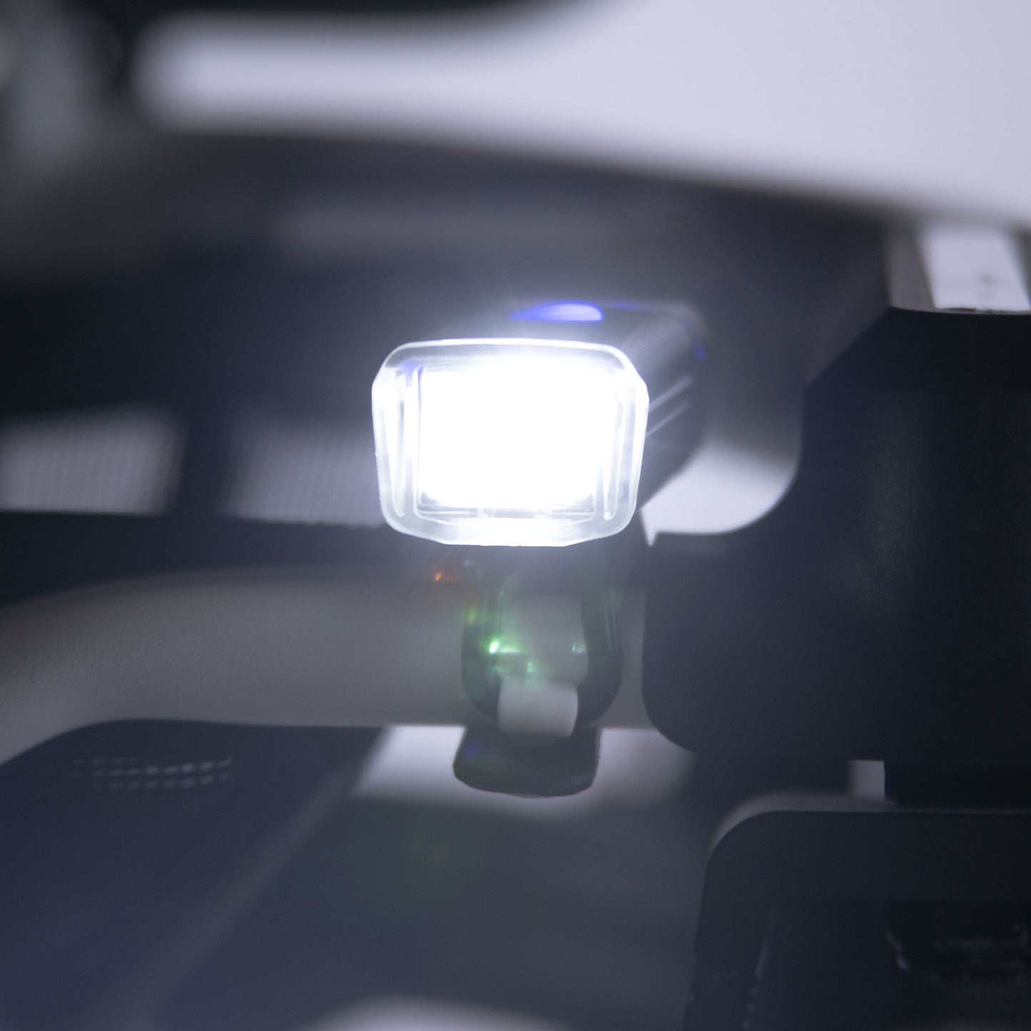 360° Swivel Safety Light